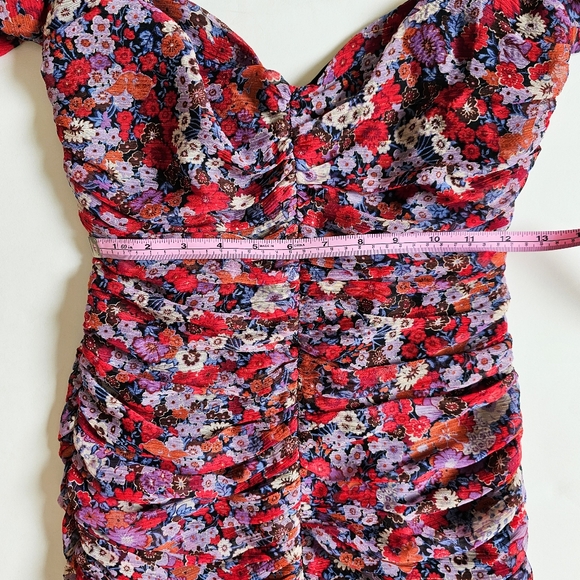 Zara S red floral ruched form fitting short sleeve dress nwot - Picture 6 of 8
